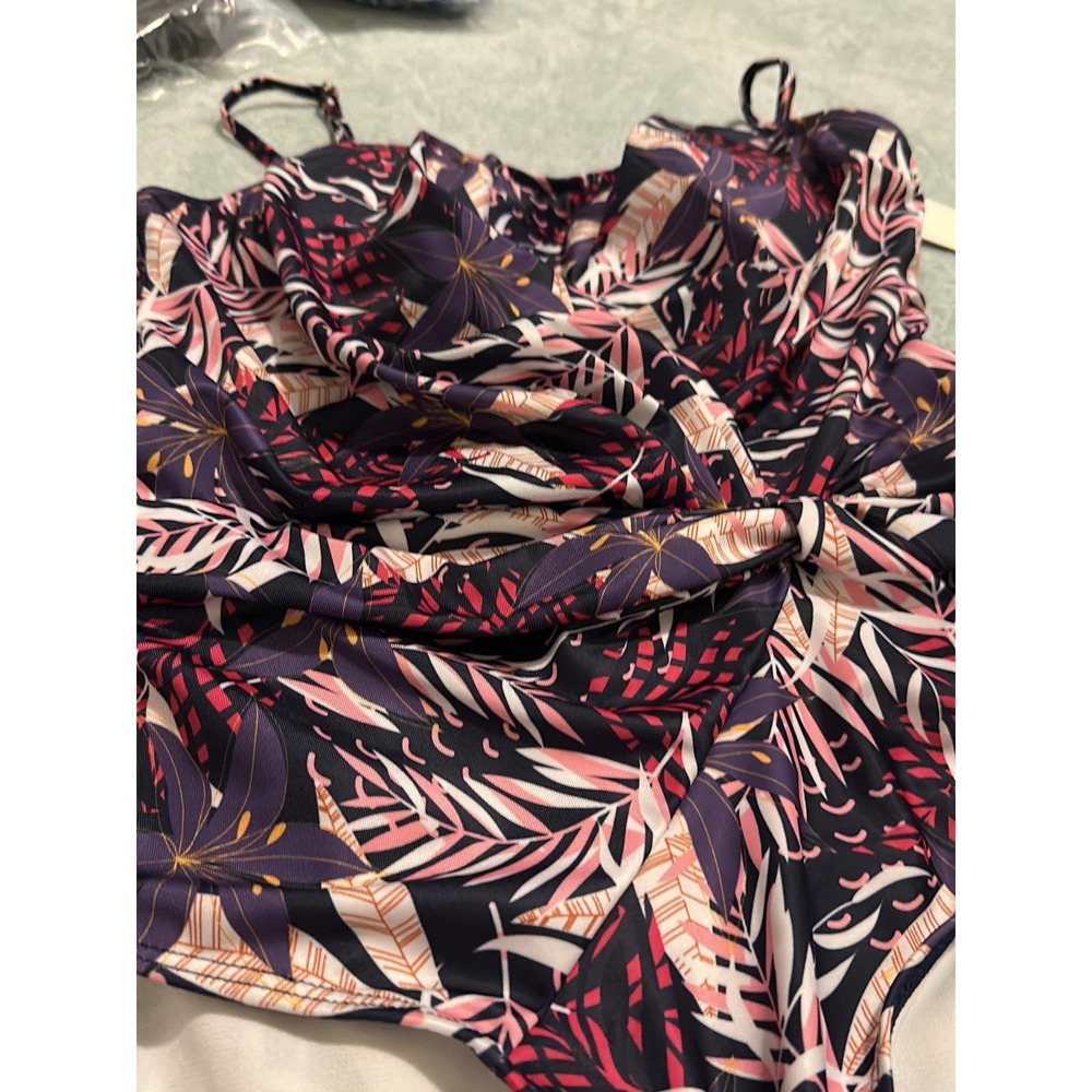 NWT Nicole Miller Swimsuit - Medium - Picture 3 of 3